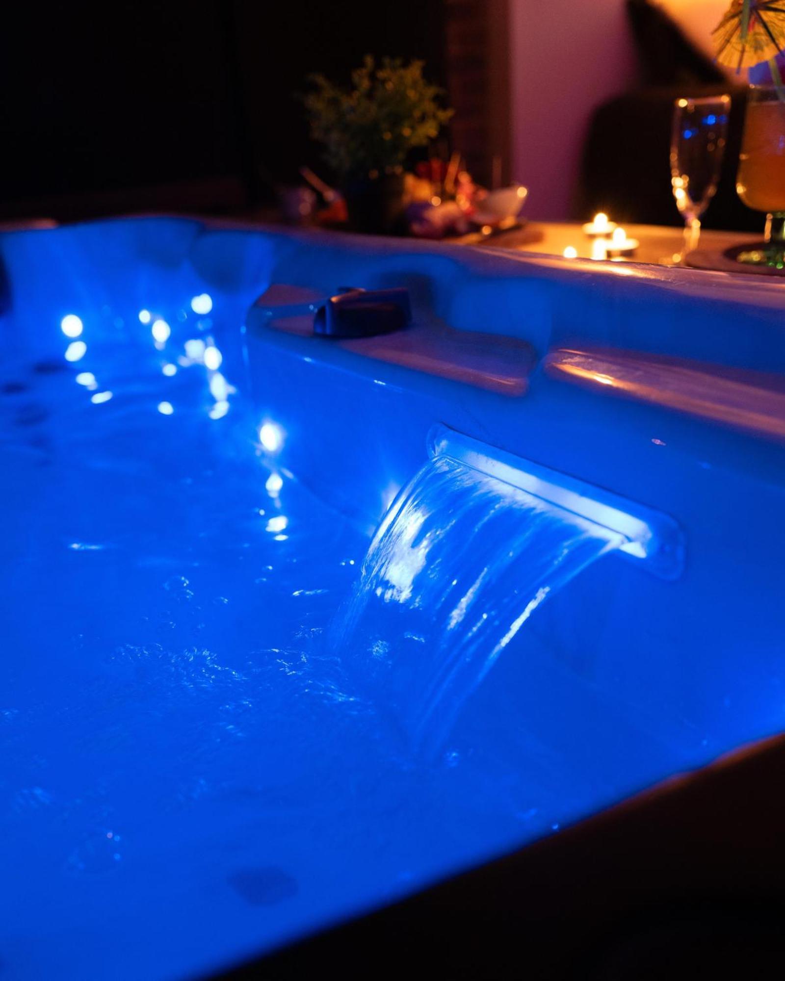 Chambre Romantique Avec Spa Privatif Ferriere-la-Grande Εξωτερικό φωτογραφία